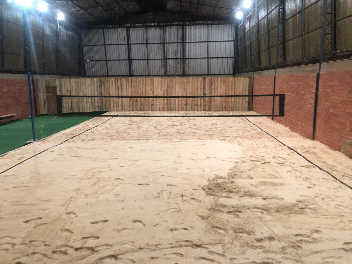 Estalagem Vila Suzana - Quadra De Beach Tennis Indoor 카넬라 외부 사진